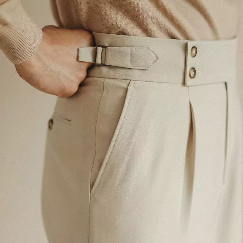 Spodnie plisowane z podwójnym guzikiem