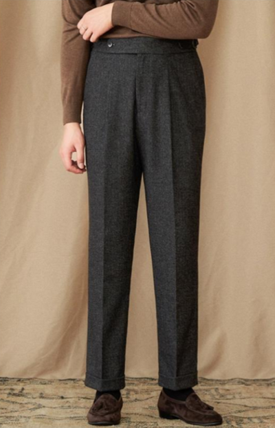 Spodnie z zakładkami